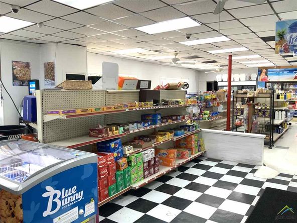 403 S Greer Blvd, Pittsburg, TX 75686